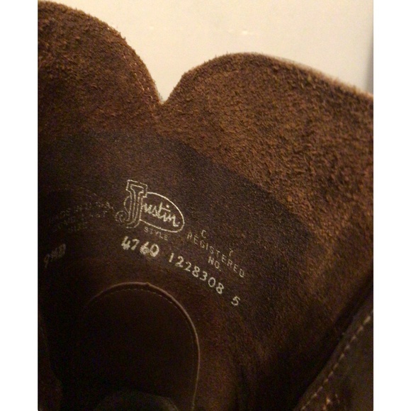 JUSTIN BOOT WITH OIL RESISTANT SOLE SZ 9 1/2 D - Picture 10 of 11